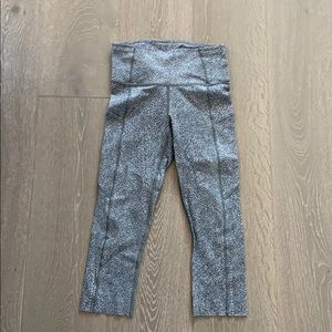Lululemon capris